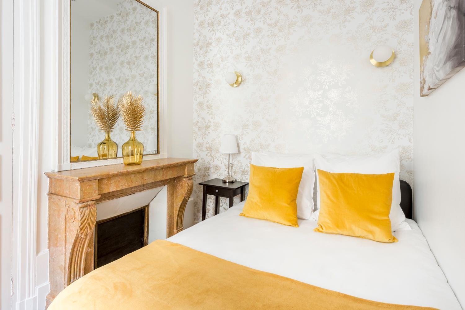 Cozy - Opera - Castellane * Parijs